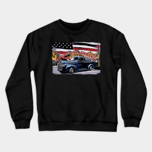 Cartoon Classic Old American Truck with American Flag Crewneck Sweatshirt